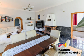 Atrakcyjny dom z dużą działką- Małomice